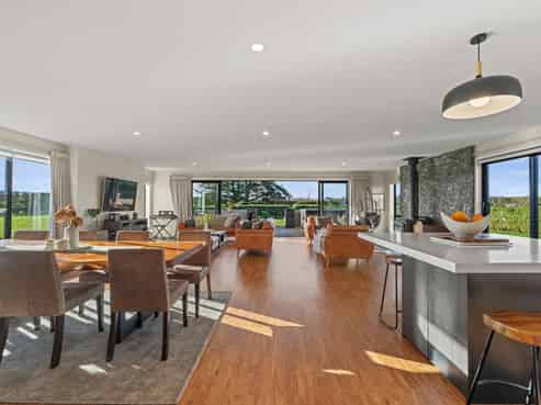 1 Hayfield Terrace, Cust