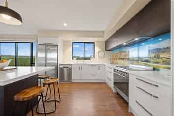 1 Hayfield Terrace, Cust