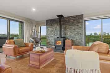 1 Hayfield Terrace, Cust