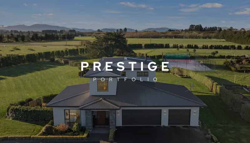 1 Hayfield Terrace, Cust