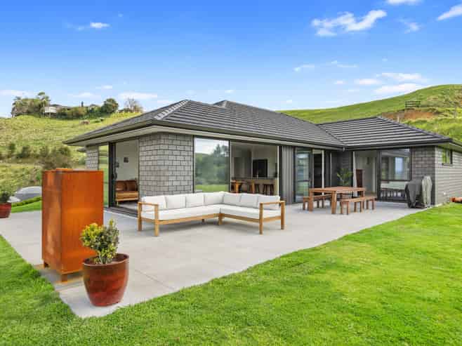 25 Morepork Way, Papamoa