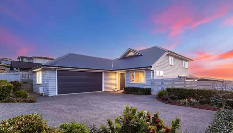 135 Endeavour Drive, Whitby