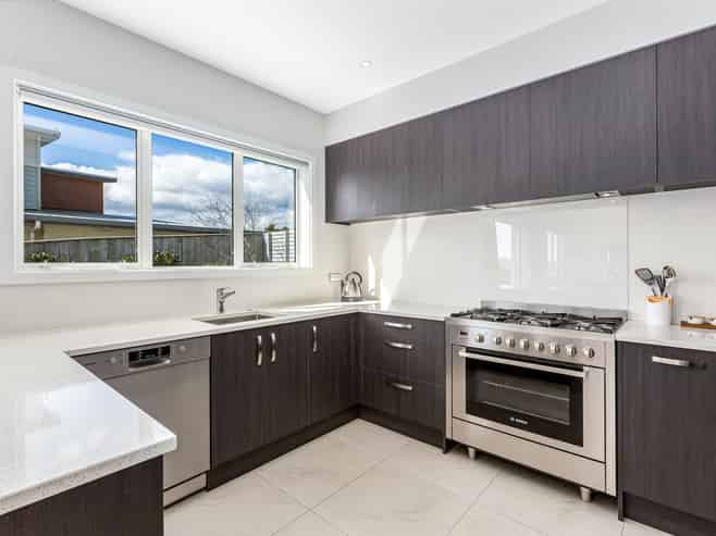 135 Endeavour Drive, Whitby
