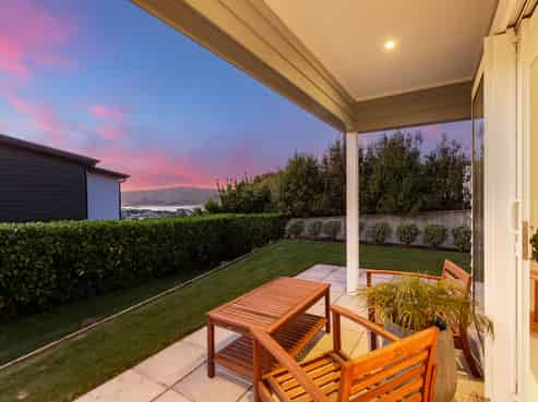 135 Endeavour Drive, Whitby