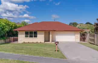 5 Rosella Drive, Welcome Bay