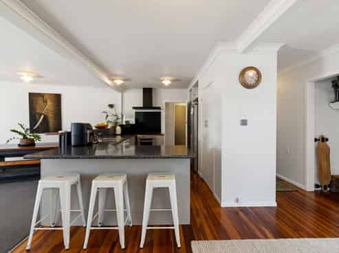 21 MacDonald Road, Glenview