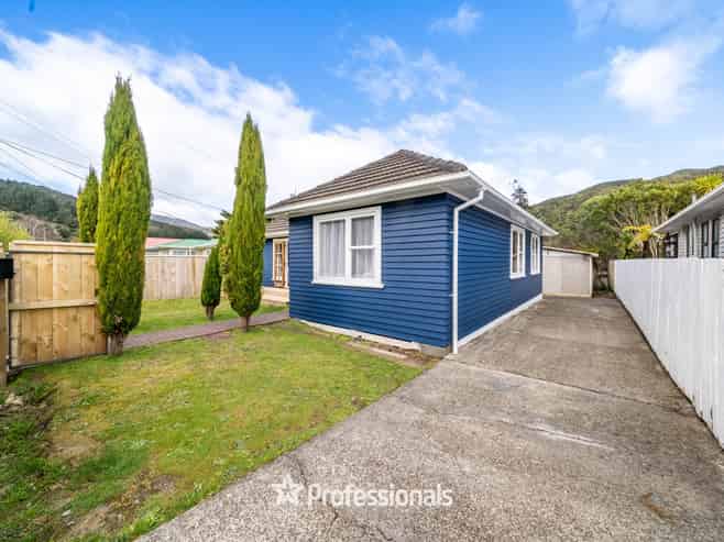 98 Wood Street, Wainuiomata