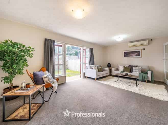 98 Wood Street, Wainuiomata