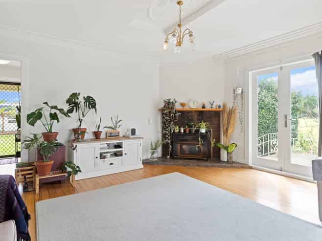 12-16 Holdens Road, Henderson