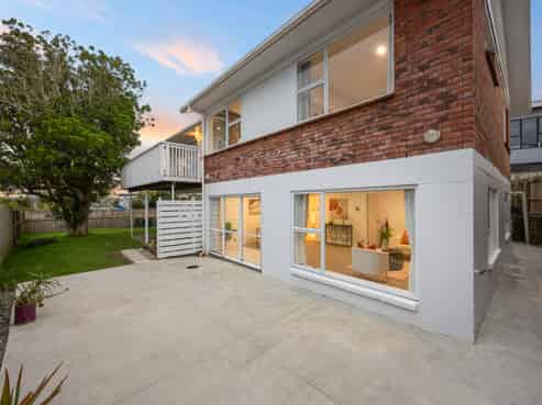 8 Portadown Avenue, Pakuranga Heights