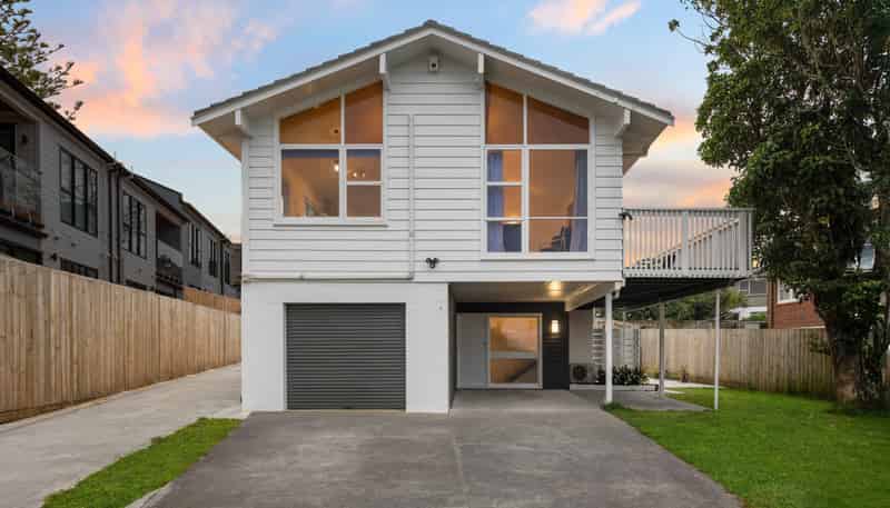 8 Portadown Avenue, Pakuranga Heights