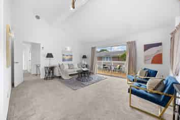 8 Portadown Avenue, Pakuranga Heights