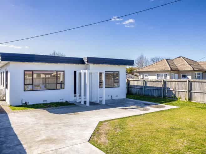 86 Racecourse Road, Sockburn