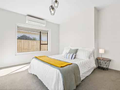 86 Racecourse Road, Sockburn
