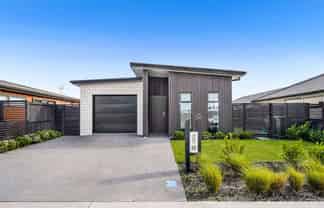 33 Voight Avenue, Chartwell