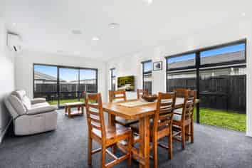 33 Voight Avenue, Chartwell