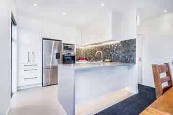 33 Voight Avenue, Chartwell