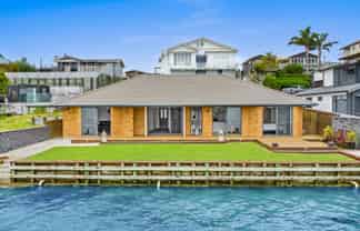 30A Crispe Road, Clarks Beach