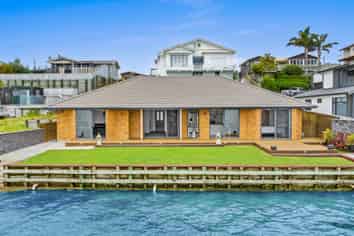 30A Crispe Road, Clarks Beach