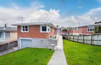 58 Elliott Avenue, Bayview