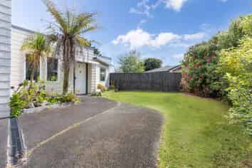 11 Fathom Place, Te Atatu Peninsula