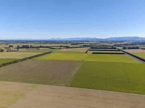 1735 Wards Road, Greendale