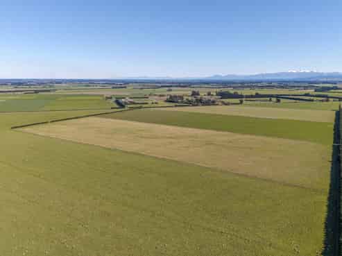 1735 Wards Road, Greendale