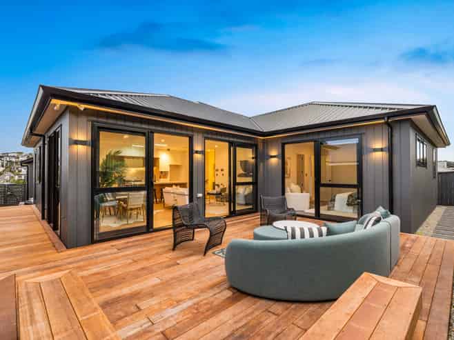 36 Streamview Way, Long Bay