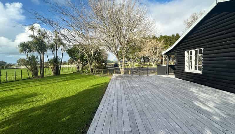 442 North Road, Clevedon