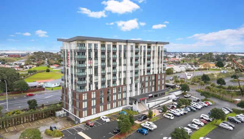 710B/770 Great South Road, Manukau