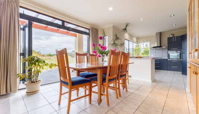 114 Rutherford Drive, Waikanae Beach