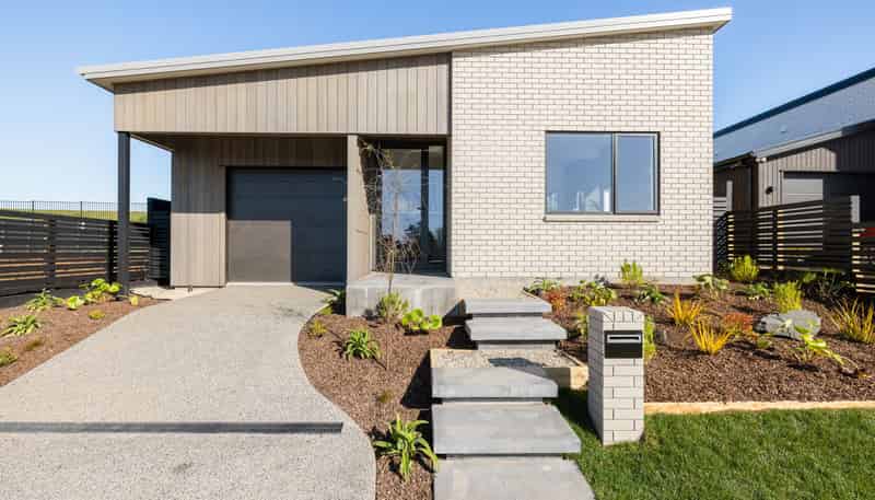 16 Lumino Terrace, Peacocke