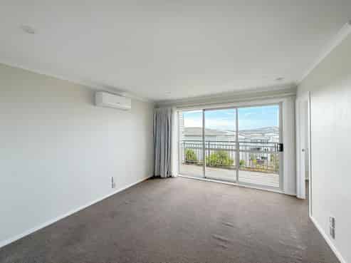 7 Panakenake Way , Flat Bush