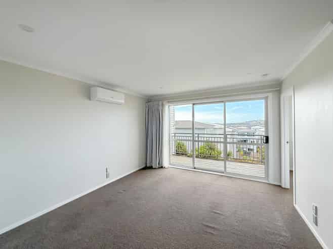 7 Panakenake Way , Flat Bush