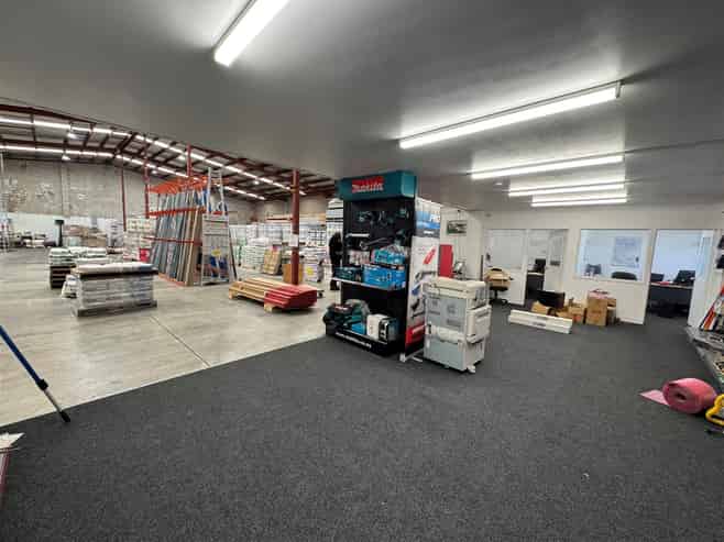 Prime 1207sqm Mount Wellington Warehouse