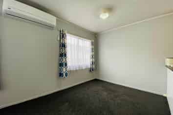 9B Iliad Place, Manukau