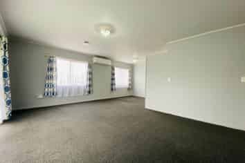 9B Iliad Place, Manukau