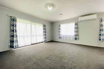 9B Iliad Place, Manukau