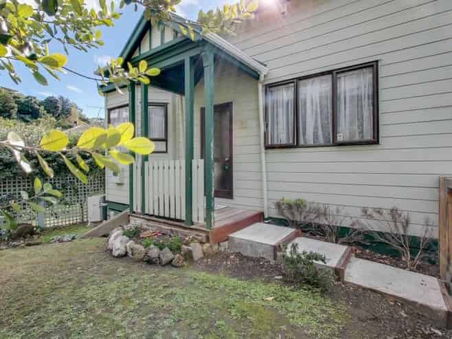 101 Shakespeare Road, Bluff Hill