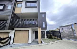 12 Irwin Lane, Windsor Park