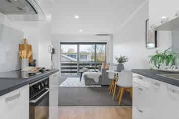 4/10 Avon Street, Frankton