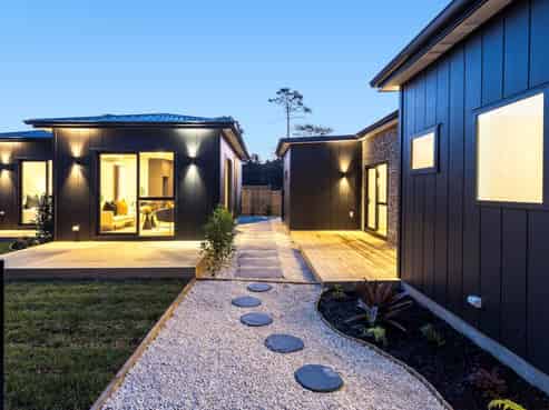 30 Katote Avenue, Swanson