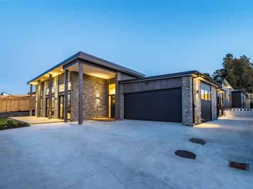 30 Katote Avenue, Swanson