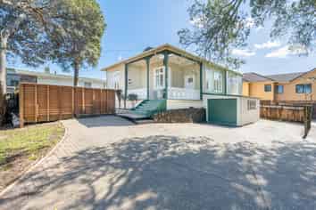 42  Mt Smart Road, Onehunga