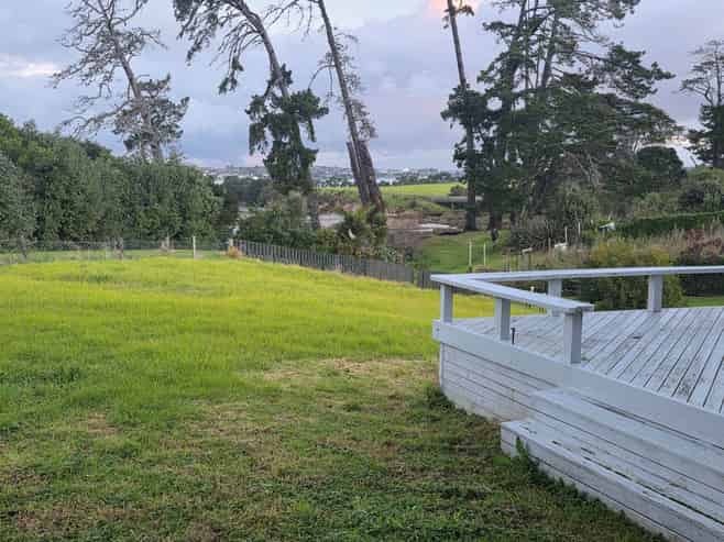 46 Silverton Avenue, Waiotaiki Bay