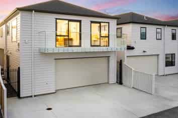 219C Murphys Road, Flat Bush