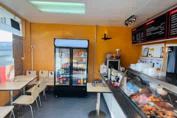 Established Takeaway & Dine-In Business 