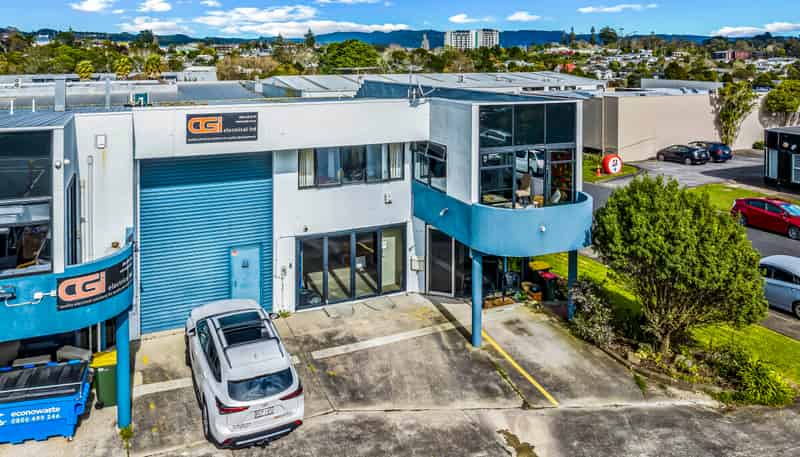 1/2 Westech Place, Kelston