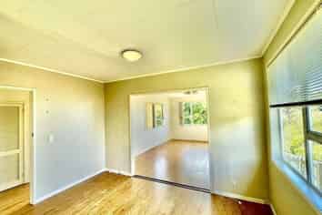 58 Alexander Avenue, Torbay