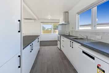 28 Langley Avenue, Milson